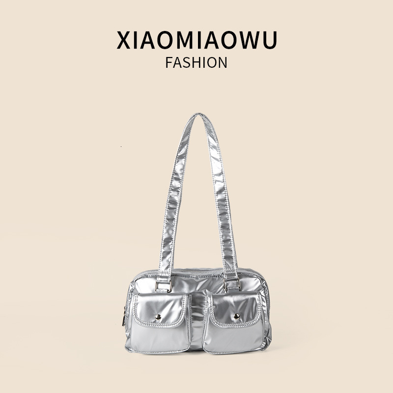 Large capacity multi pocket Boston women with a luxurious exquisite single shoulder bag, lightweight underarm bag for commuting and travel