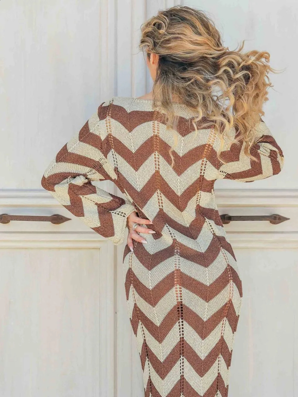 Elegant Striped Knit Maxi Dress Sexy Hollow Out Long Sleeve Holidays Beach Dress for Women Autumn Fashion Lace Up Party Dresses 240819