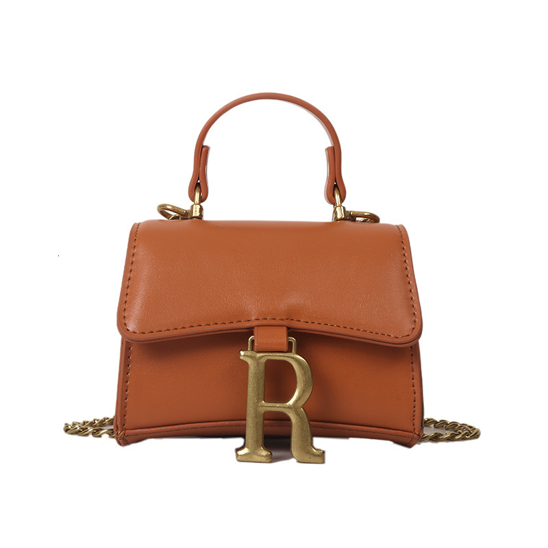 One celebrity children's and girls' handbag letter foreign fashion brand chain diagonal cross bag single shoulder zero wallet girl F19-08.20