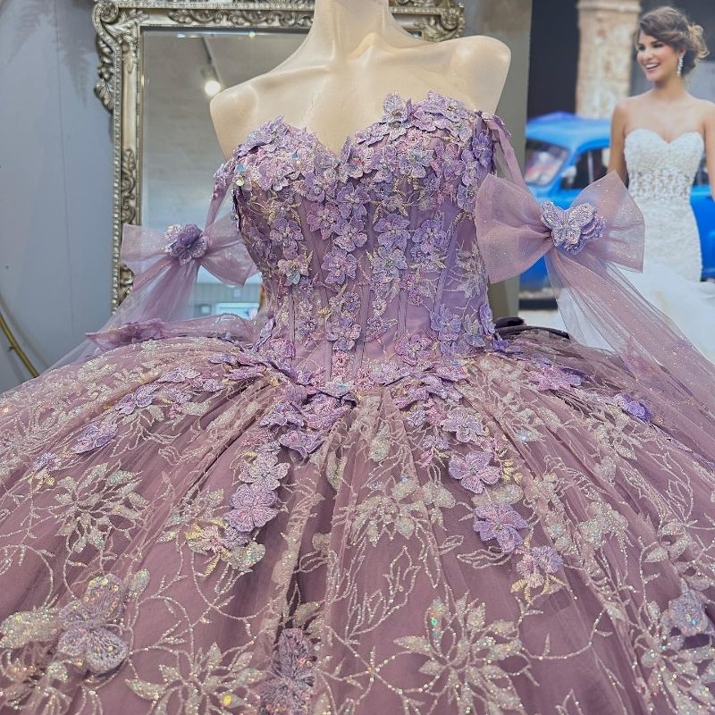 Lilac Sweet 16 Dress Quinceanera Gown 3D ral Applique Beads Crystal Tull With Cape Party Birthday vestidos de 15 anos