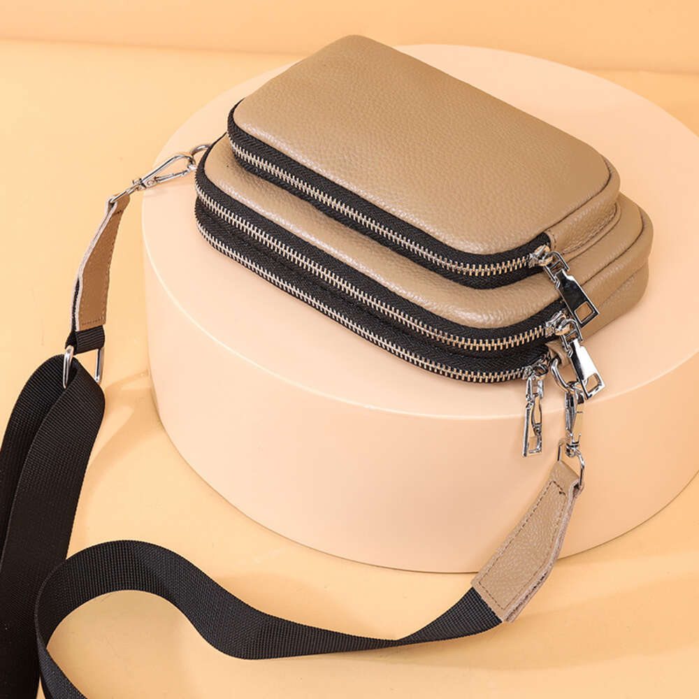 Genuine leather women's 2023 new trendy and fashionable multi-layer single shoulder crossbody bag, top layer cowhide small square bag