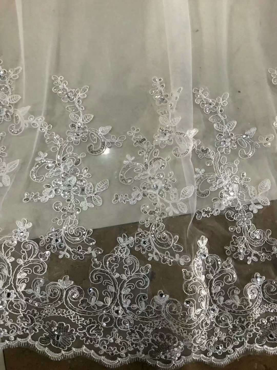Generous Wedding Veil Appliques Sequins Two Layer Long Chapel Length Veils Lace Applique Edge Custom Made Bridal Accessories