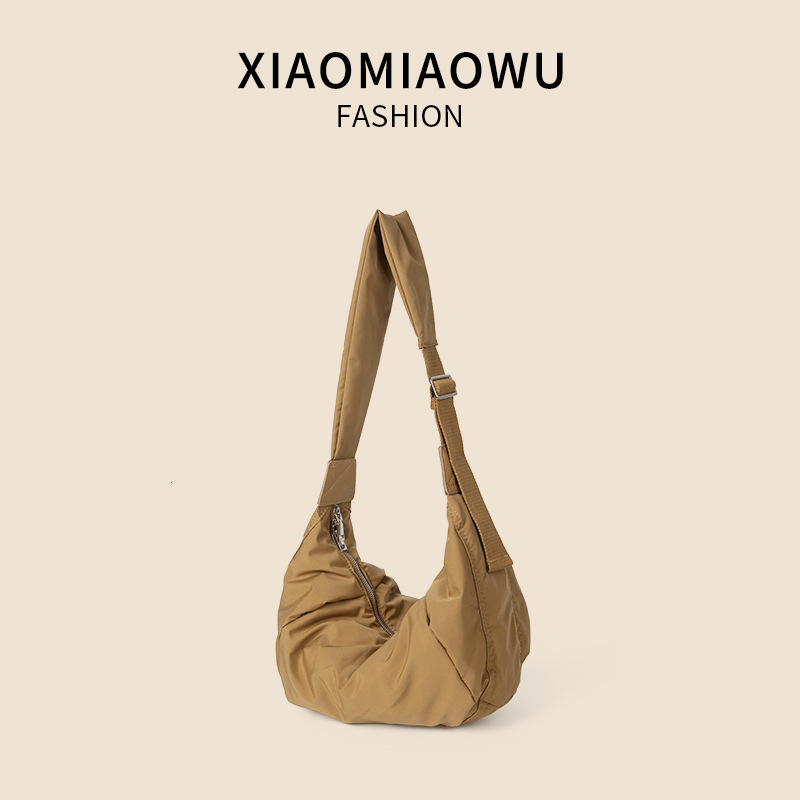 Summer crossbody nylon dumpling simple and niche commuting Korean version, versatile women's shoulder bag, large capacity, high-end feeling