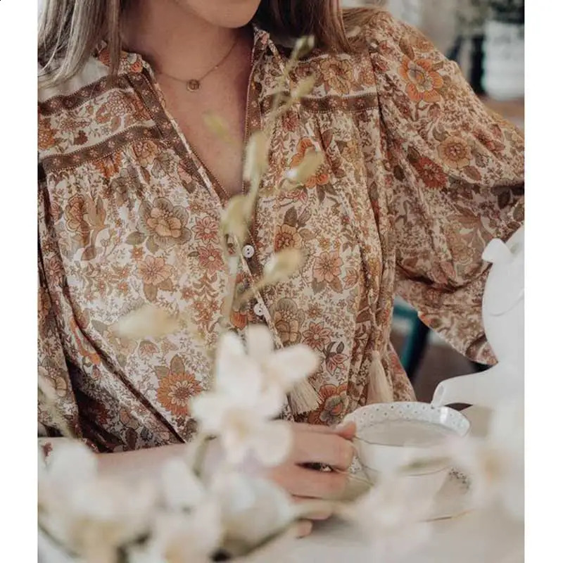 Super Chic Boho womens shirt floral print button Vneck tassel autumn long sleeved top holiday 240819