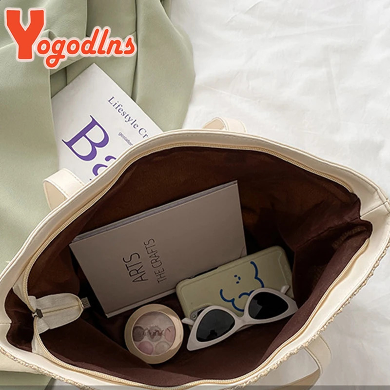 Summer Straw Bag Women Large Capacity Weave Bag Handmade Rattan Beach Bag Vacation Lady Straw Shoulder Bag Pouch 240724