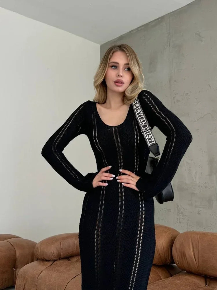 Fashion Solid Hollow Out Knit Maxi Dress Women Chic V Neck Long Sleeve Backless Dresses Autumn Female High Streetwear 240819