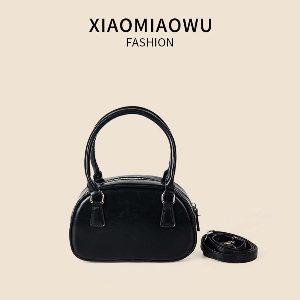 Versatile crossbody new student shoulder bag, summer bowling, commuting handbag, women's niche high-end feel