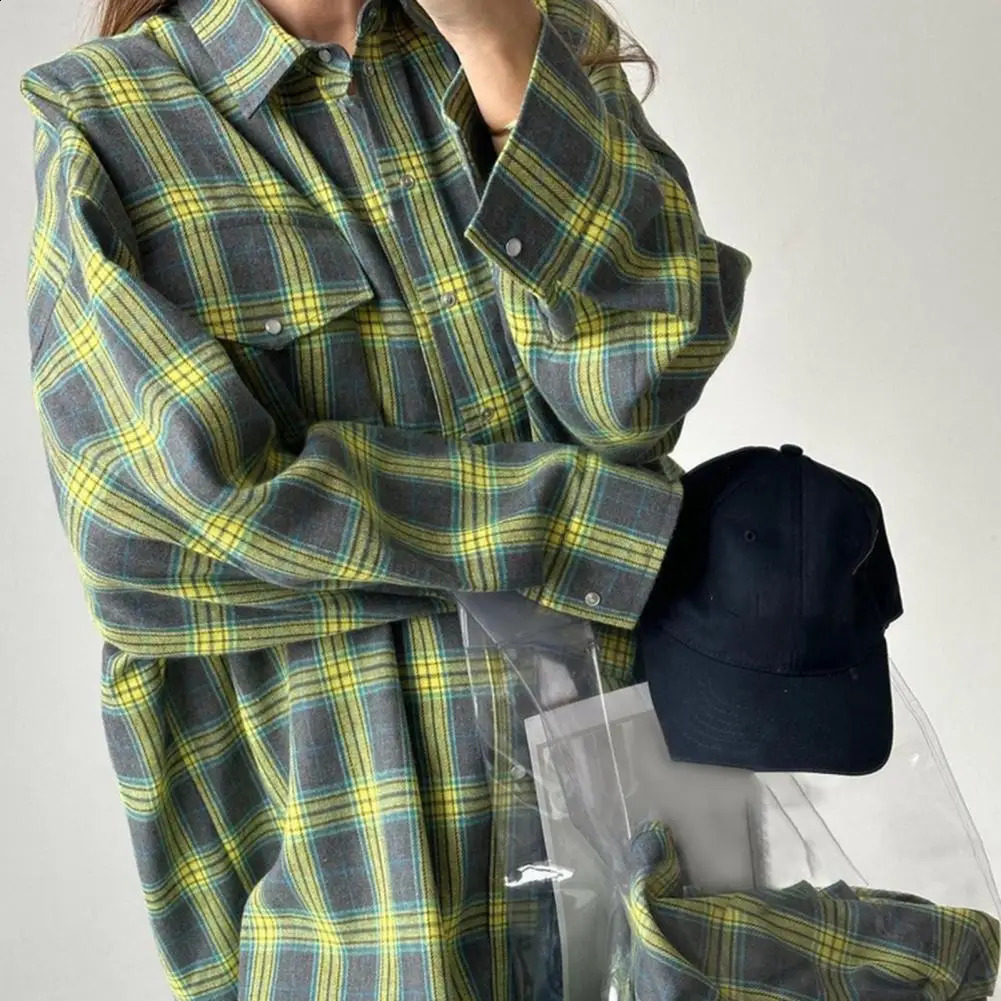 Comfortable and casual womens plain weave shirt autumn printed collar loose fit single chest top with patches 240814