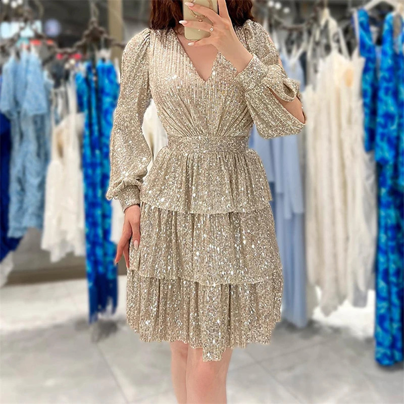 Sexy V Neck Long Sleeve Hollow Out Mini Dress Sparkling Sequins Autumn Ladies Dress Fashion Ladies High Waist Pleated Cake Dress 240819