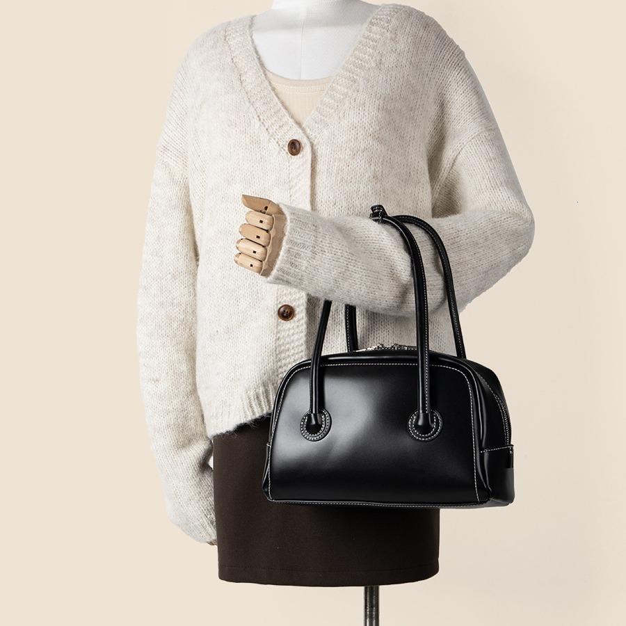 2024 New Luxury Boston Women, Exquisite High end, Small and Popular Handheld Bag for Women at Work