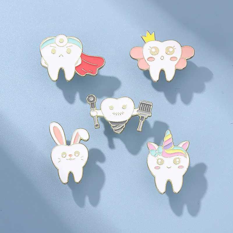 Cute Rabbit Teeth Enamel Pin for Maintaining Oral Health Brooch Collar Badge Care Jewelry Gifts Dentist Doctor Wholesale W240815