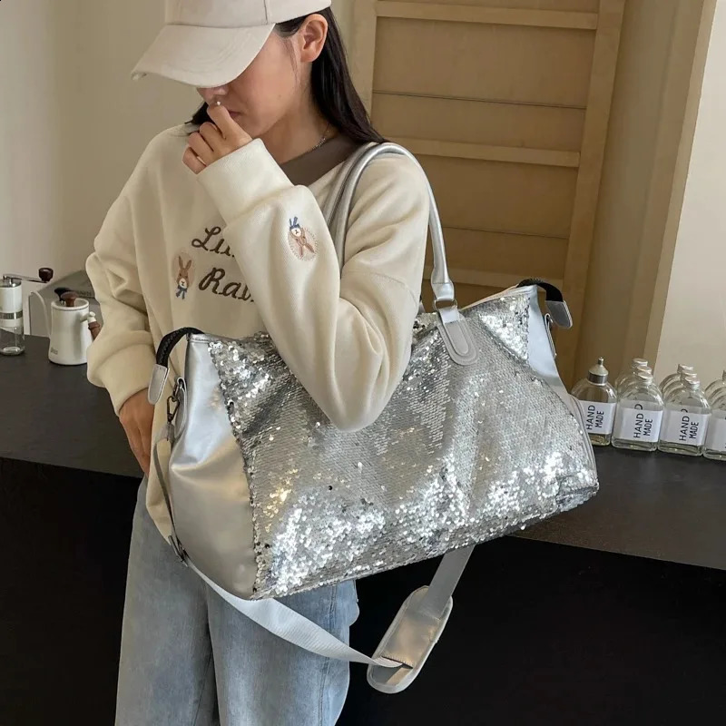 Selling Fashion Sequin Large Capacity Womens Shoulder Bag Fashionable Womens Handbag Travel Crossbody Bag 240819