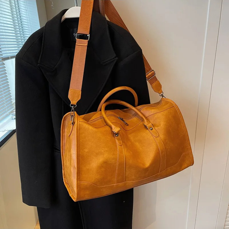 2024 Large Capacity Travel Bag Pu Leather Golf Boston Shoulder Handbag Leisure Sports Fitness Suitcase Weekender Duffle 240819ZYl