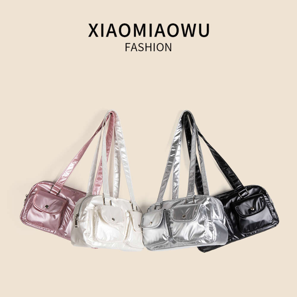 Large capacity multi pocket Boston women with a luxurious exquisite single shoulder bag, lightweight underarm bag for commuting and travel
