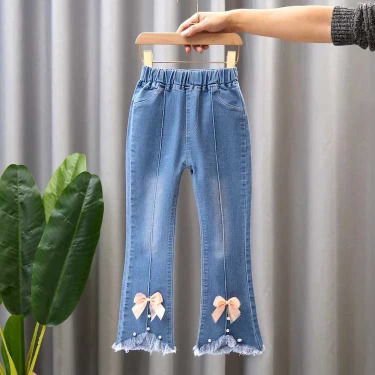 2024 New Baby Girls Fashion Jeans Retro Casual Jeans Childrens Flower Cartoon Long Clock Bottom Denim TrouserW240819