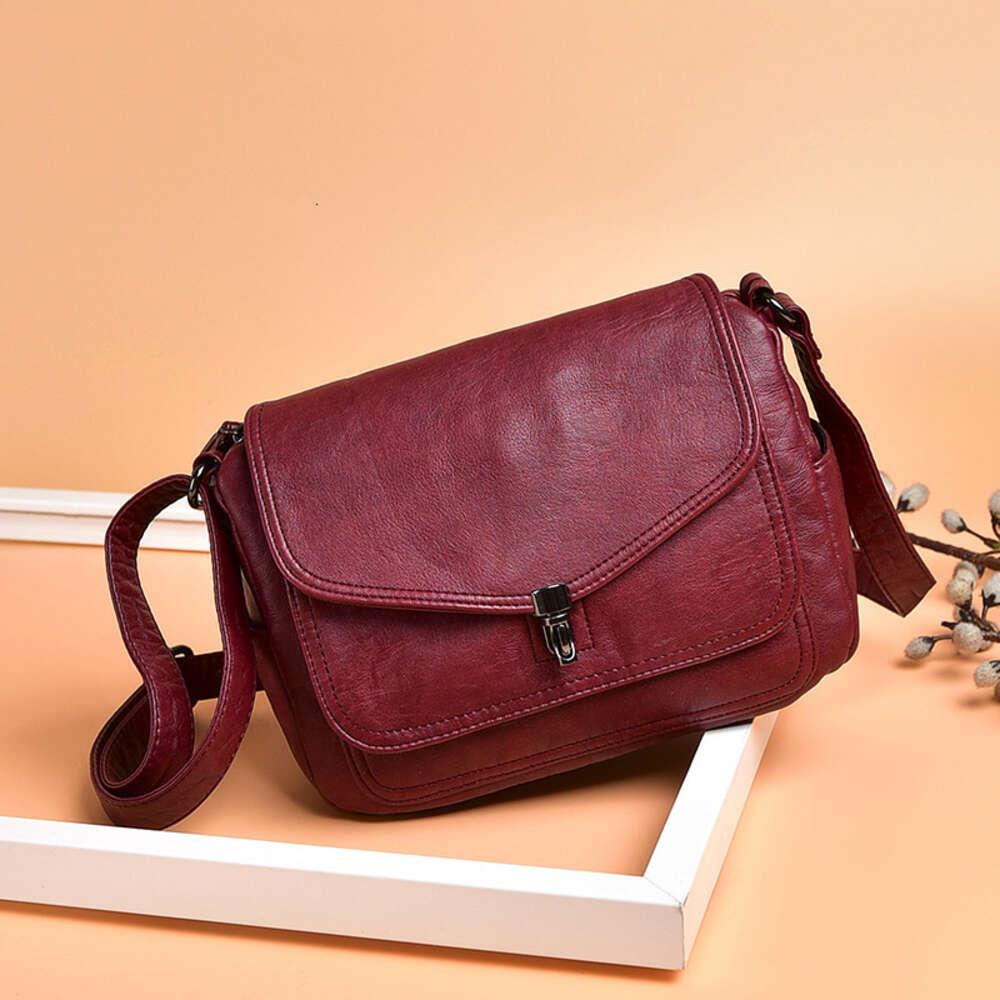 Women's New Temperament Soft Leather Popular Crossbody Fashion Foreign Style Mom's Bag
