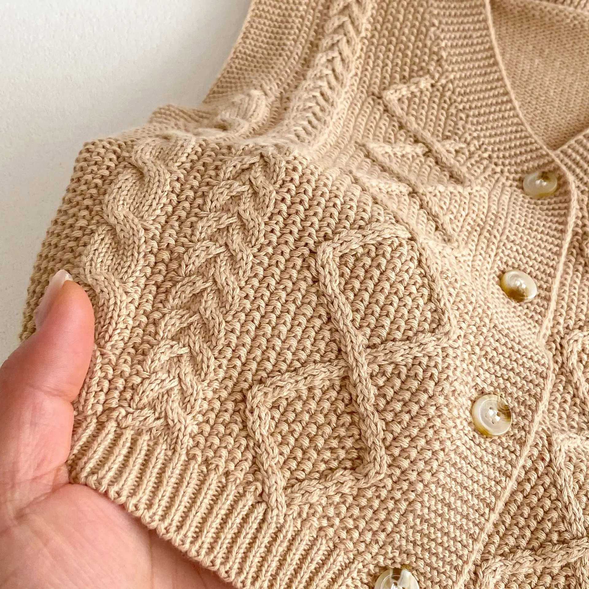 Autumn New Children V-neck Vest Baby Sleeveless Knitted Sweater Boys Girls Solid Casual Cardigan Coat Kids Versatile Tops JacketXJ240819