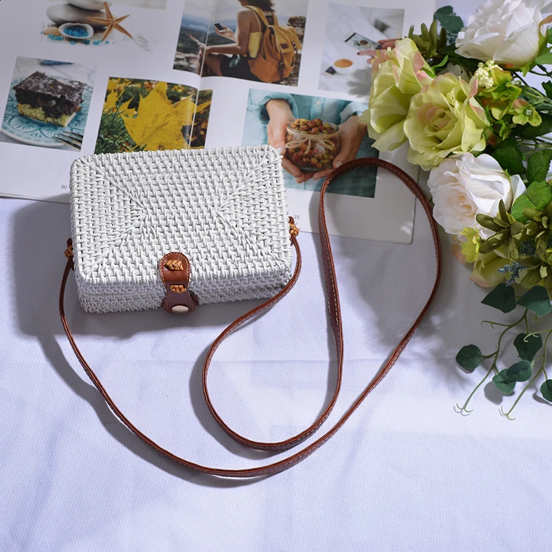 Black White Round Straw Bags Women Summer Rattan Bag bags women Woven Beach Cross Body Bag Circle Bohemia Handbag Bali Box 240820