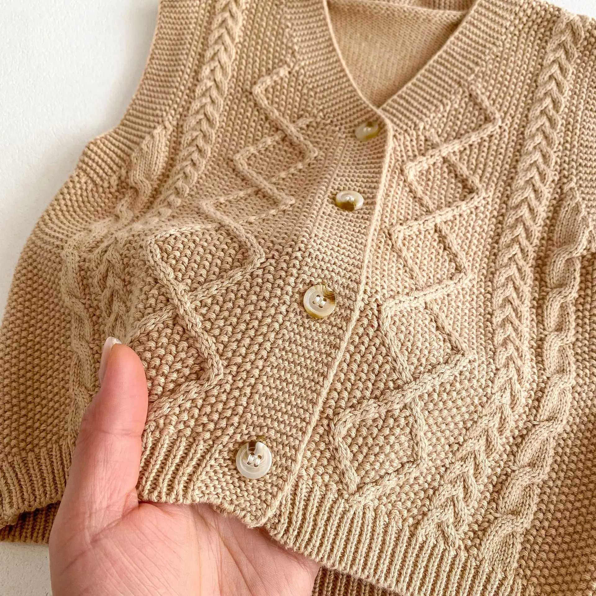 Autumn New Children V-neck Vest Baby Sleeveless Knitted Sweater Boys Girls Solid Casual Cardigan Coat Kids Versatile Tops JacketXJ240819