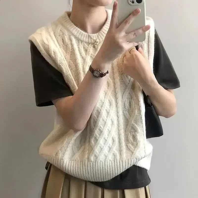 spring autumn knitted vest fried dough twisted womens sweater loose folding sleeveless 240819