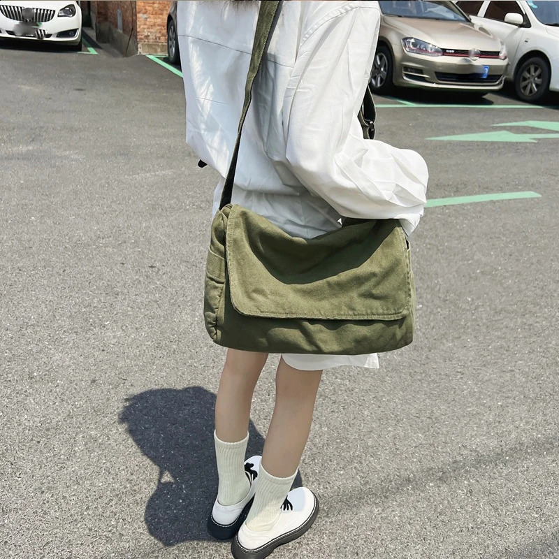 Retro casual washed canvas crossbody bag with universal zipper for men and women large capacity single shoulder messenger bag 240819