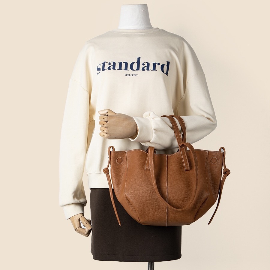 2024 New PU Soft Leather Pleated Large Capacity Commuter Tote Versatile Handbag Women's Luxury Single Shoulder Bag