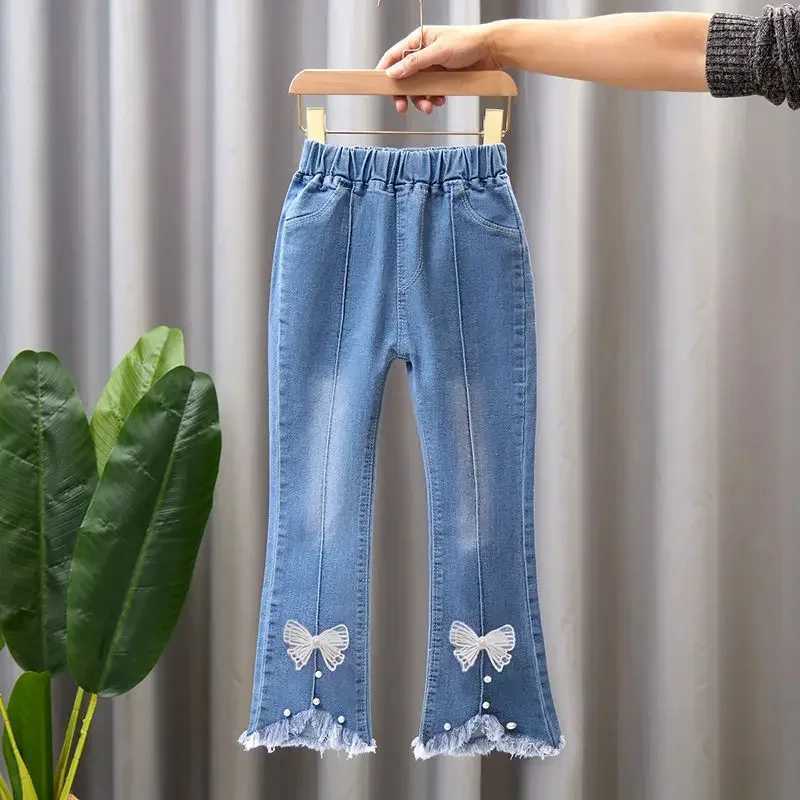 2024 New Baby Girls Fashion Jeans Retro Casual Jeans Childrens Flower Cartoon Long Clock Bottom Denim TrouserW240819