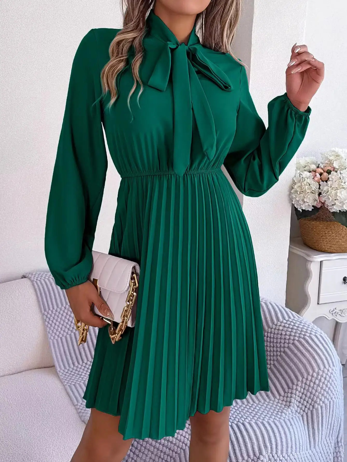 Womens Dresses in Spring Summer Autumn Winter Fashion Pure Color Lace Up Long Sleeve Elastic Waist Party Pleated 240819