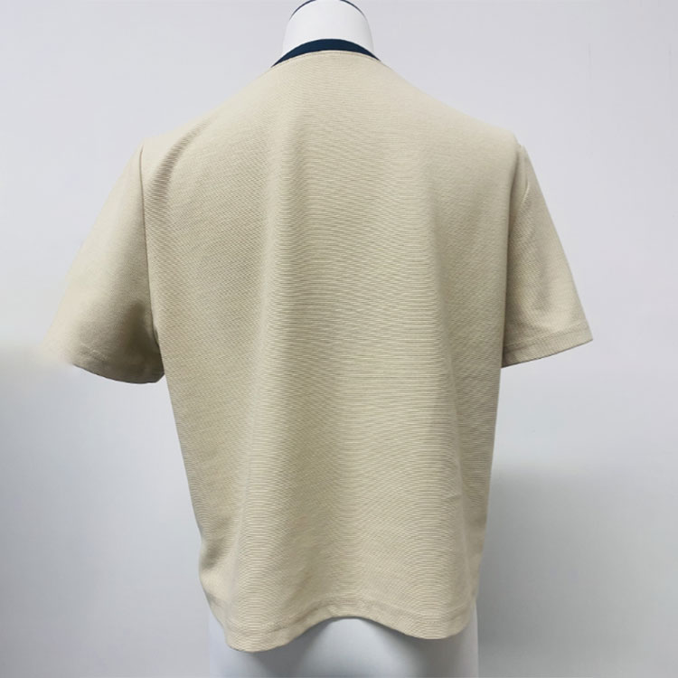 Minimalist Casual Style: Light Beige Short-Sleeve T-Shirt