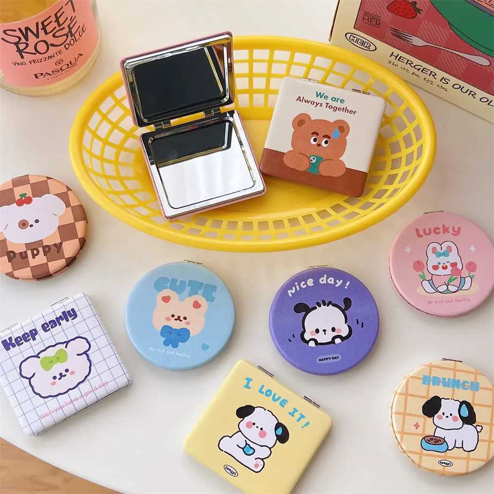 1Pcs Cute Makeup Mirror Round Portable GirlS Gift Hand Mini Folding Mirror Pocket Double-Sided Makeup Mirror Compact Y240819