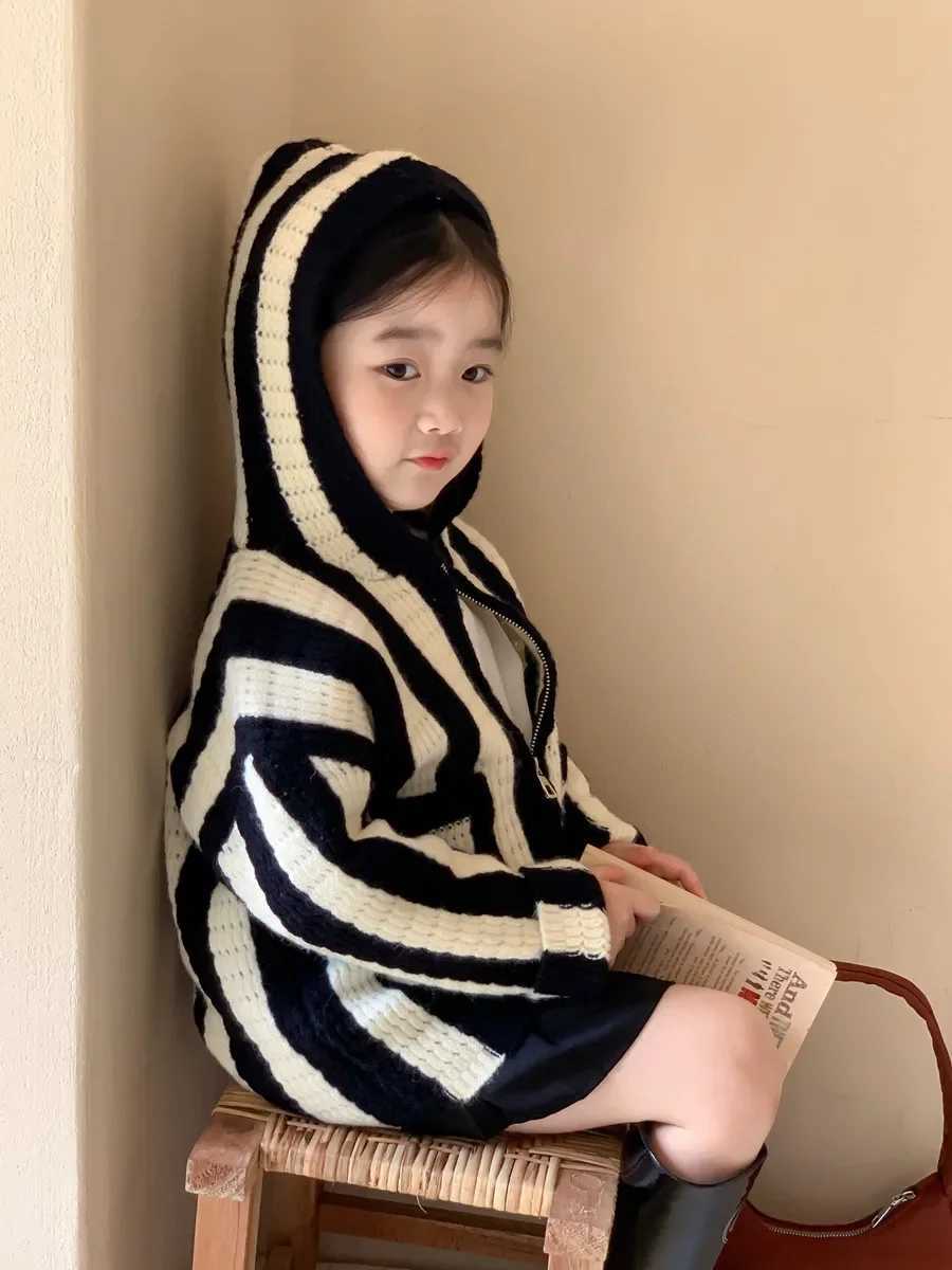 Hooded Sweater Girls Coat Lovely 2023 Spring Autumn New Korean Version Striped Casual All-match Hooded Kids Tops for GirlsXJ240819