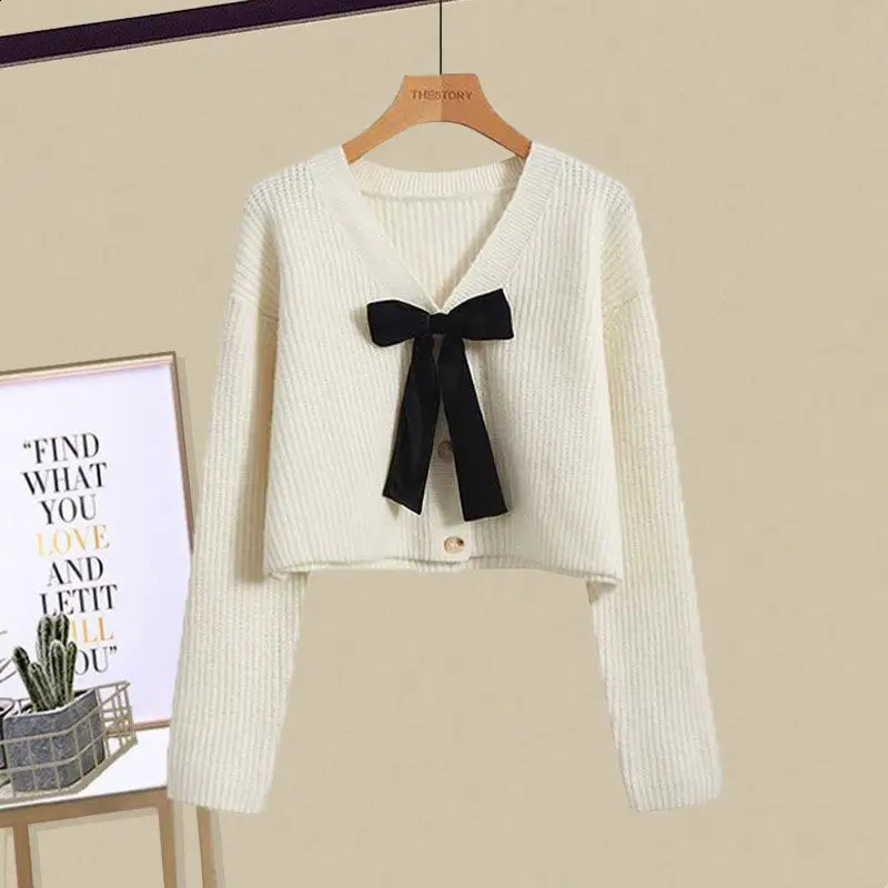 Spring and Autumn Fashion Set Womens Korean Edition Slimming Knitted Cardigan Versatile Fishtail Skirt Two Piece Set 240820