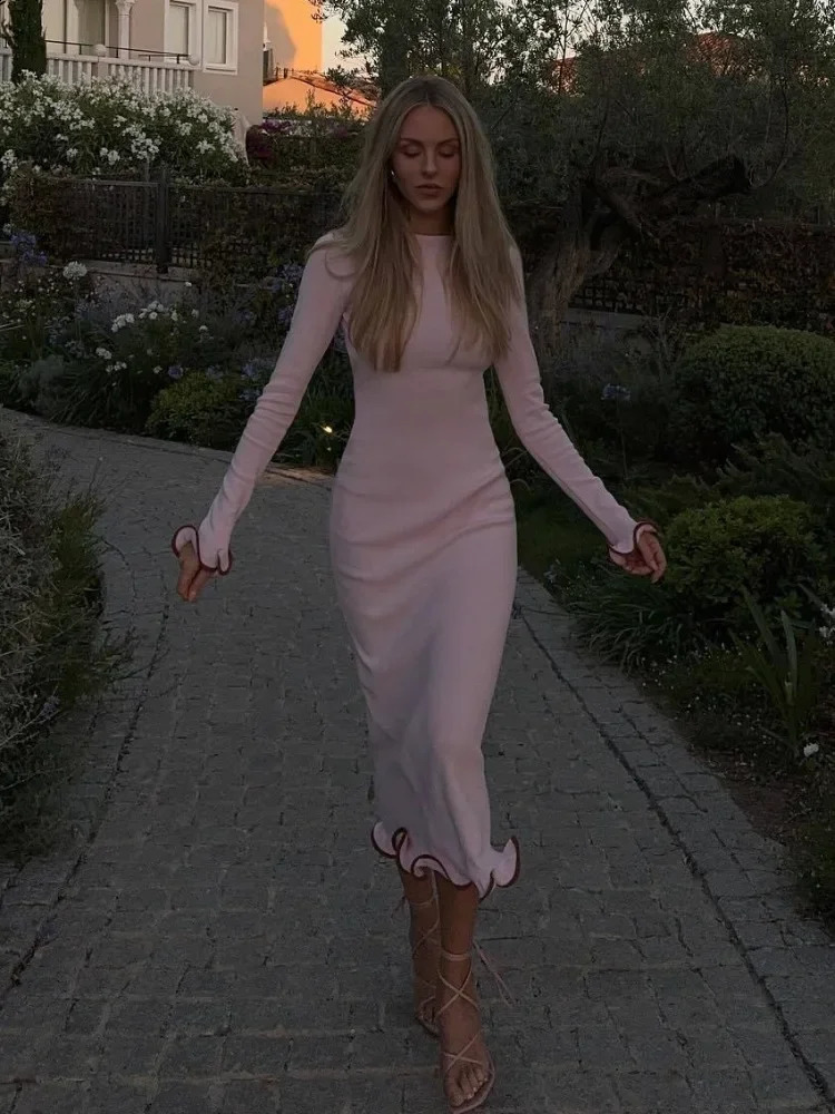 Ruffles Pleated Hem Maxi Dress Women Sexy Backless Knitted Sweater Dress Autumn Fashion Long Sleeve Slim Holidays Party Dress 240819