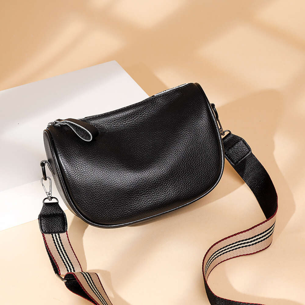 2025 New Genuine Leather Women s Handbag, Simple And Fashionable Designer Wide Shoulder Strap Single Shoulder Crossbody Bag Soft Leather Square Bag