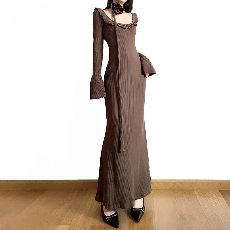 Retro Knitted Dress For Women In Autumn And Winter With A High End Look And A Fishtail Wrapped Butt Skirt 240819