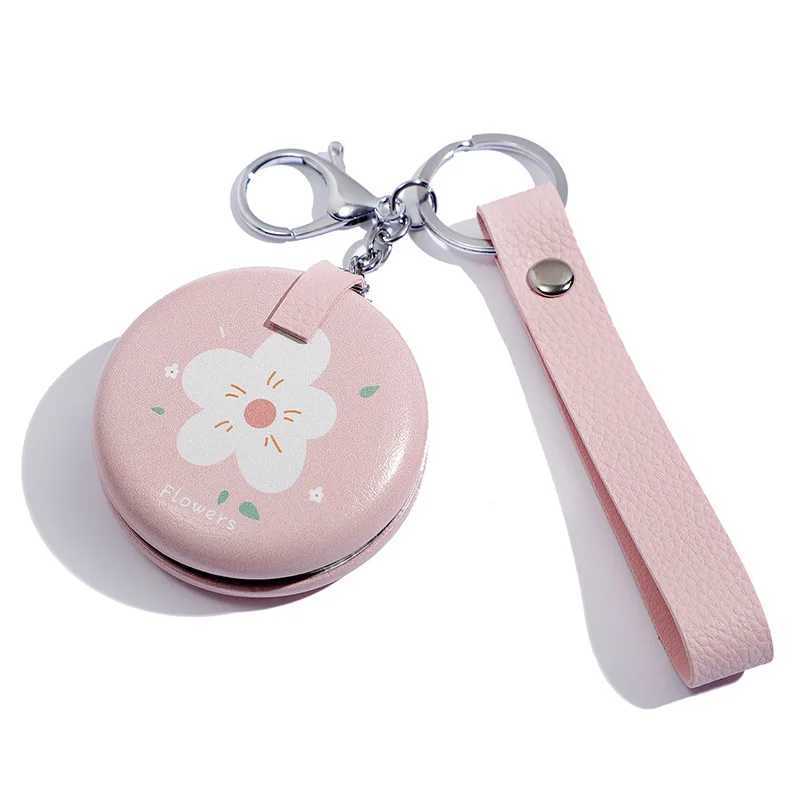 Mini Cute Keychain Round Makeup Mirror Portable Foldable PU Leather Makeup Mirror Keychain Double-Sided Compact Cosmetic Mirror Y240819
