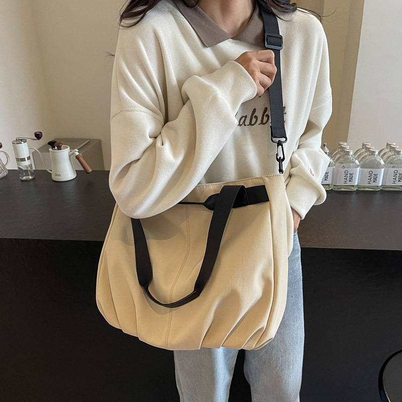 Leisure capacity for women 2024 new trendy single shoulder tote crossbody bag, sturdy hand-held large bag