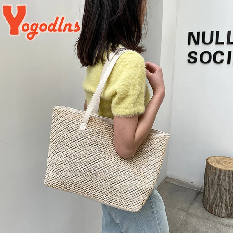Summer Straw Bag Women Large Capacity Weave Bag Handmade Rattan Beach Bag Vacation Lady Straw Shoulder Bag Pouch 240724