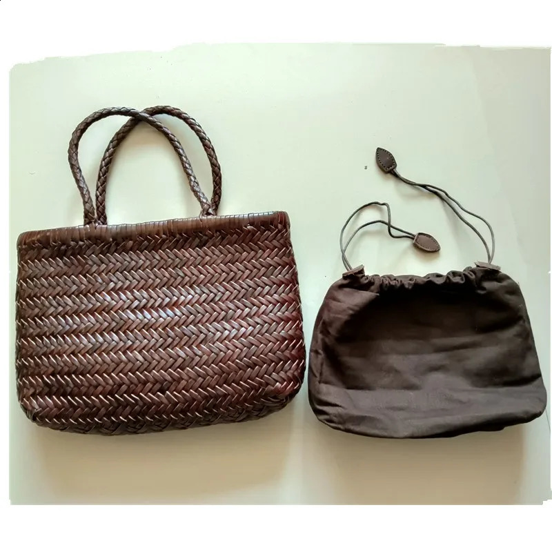 Going back to ancient times wearing genuine leather handbags womens handmade woven buckets and shopping bags with cotton bags 240822