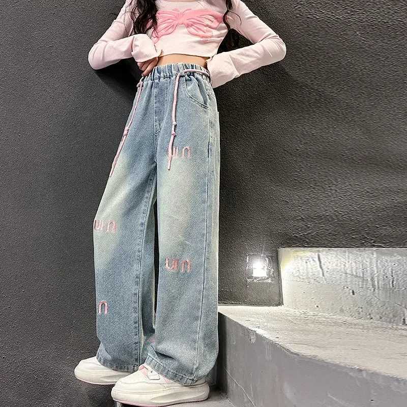 Spring/Summer New Straight Leg Jeans 2024 New Fashionable and Comfortable Girls JeansW240819