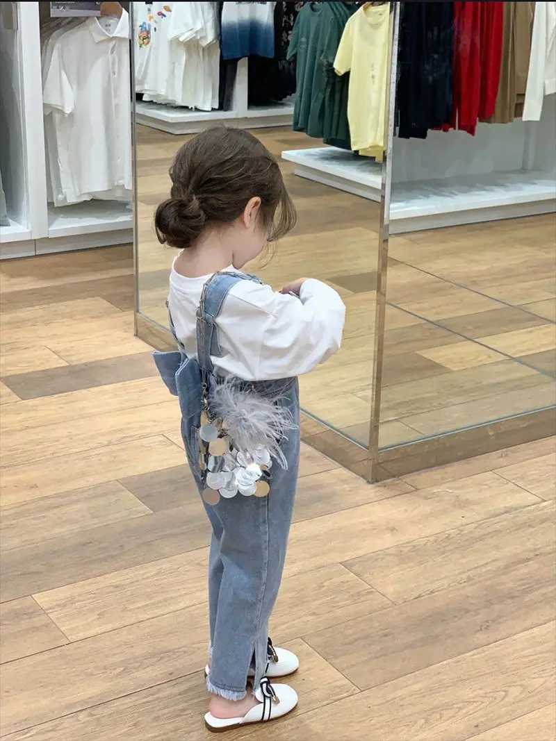 Fall 2024 New Girl Overalls Childrens Wear Trouser Baby Girls Back Bow Denim Overalls Childrens Stretch Jeans Baby Clothing W240806