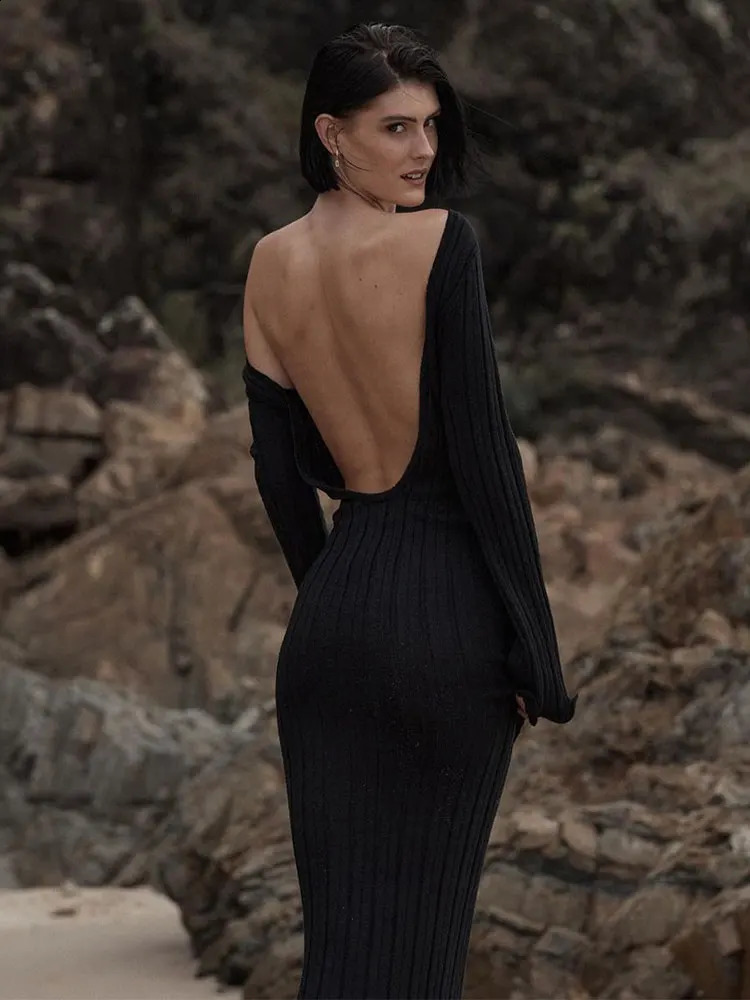 GACVGA Sexy Knitted Long Dress For Women Autumn Backless Flare Sleeves Ruffles Slim Maxi Dress Vestido Beach Vacation Robe 240819