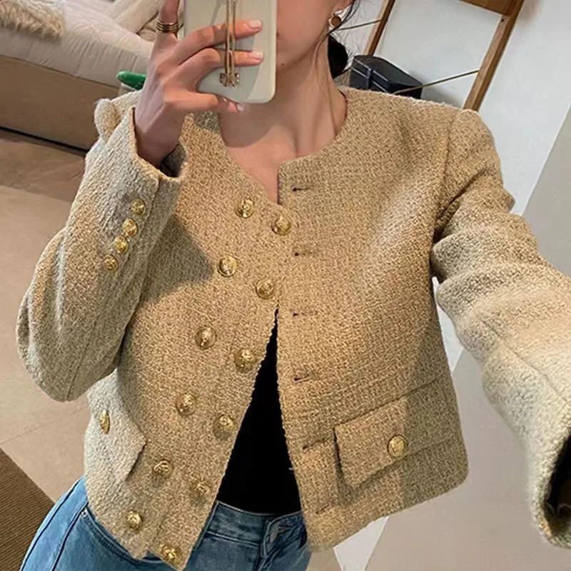 Lucy vintage womens coarse woolen jacket elegant and chic double chest pocket Korean fashion Oneck short 240819