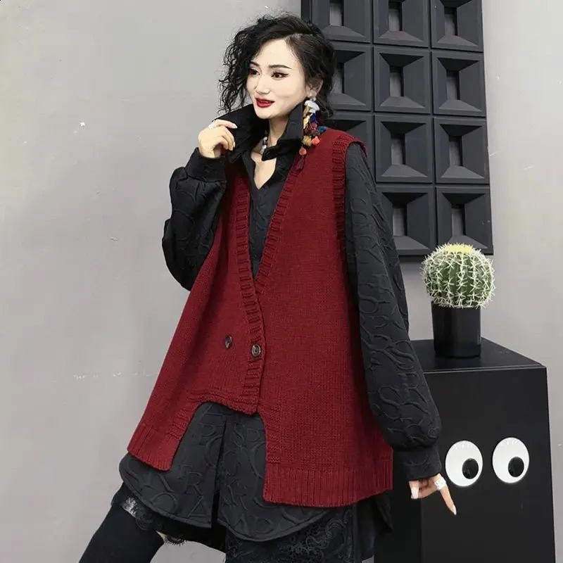 Solid color sleeveless knitted jacket suitable for autumn and winter loose retro fashion minimalist casual vest in 240819