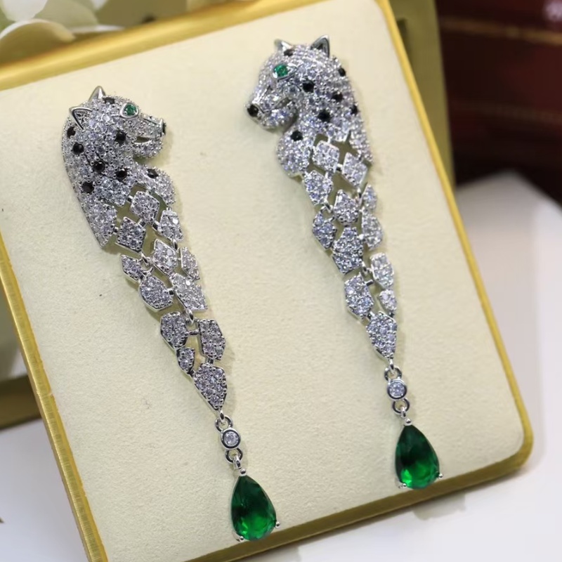 Europe Fashion Women Luxury Earrings Jewelry 925 Silver Allergic Free White Gold Plated CZ Cubic Diamond Leopard Earrings for Party Wedding Nice Gift