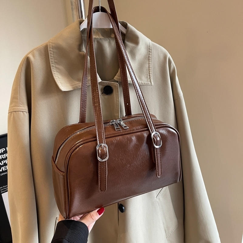 Womans Boston Shoulder Crossbody Bag Monochrome Fashion Handbag with Adjustable Straps armpit for Work Shopping Travel 240819
