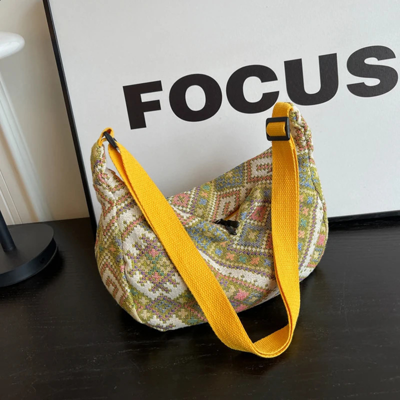 LargeCapacity Shoulder Bag EthnicStyle Crossbody Casual Dumpling Trend Simple Zipper Handbag Messenger Tote Bags 240819