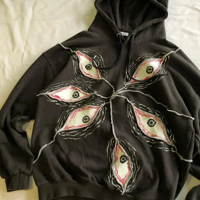 Harajuku Hip Hop hoodie Y2K Gothic embroidery Patchwork vintage Oversized hoodie Men women Pullover Hoodie fashion Streetwear 240819