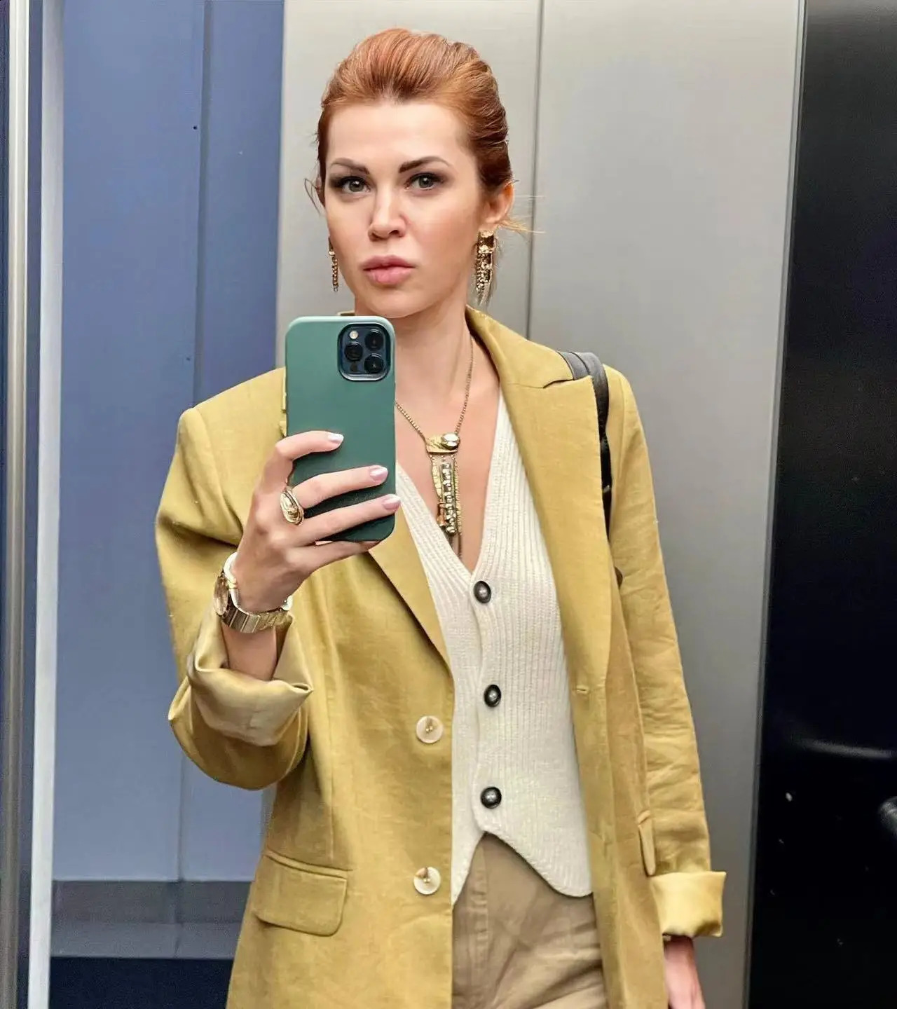 autumn winter fashion casual sleeveless womens sweater knitted vest cardigan top white office jacket 240819