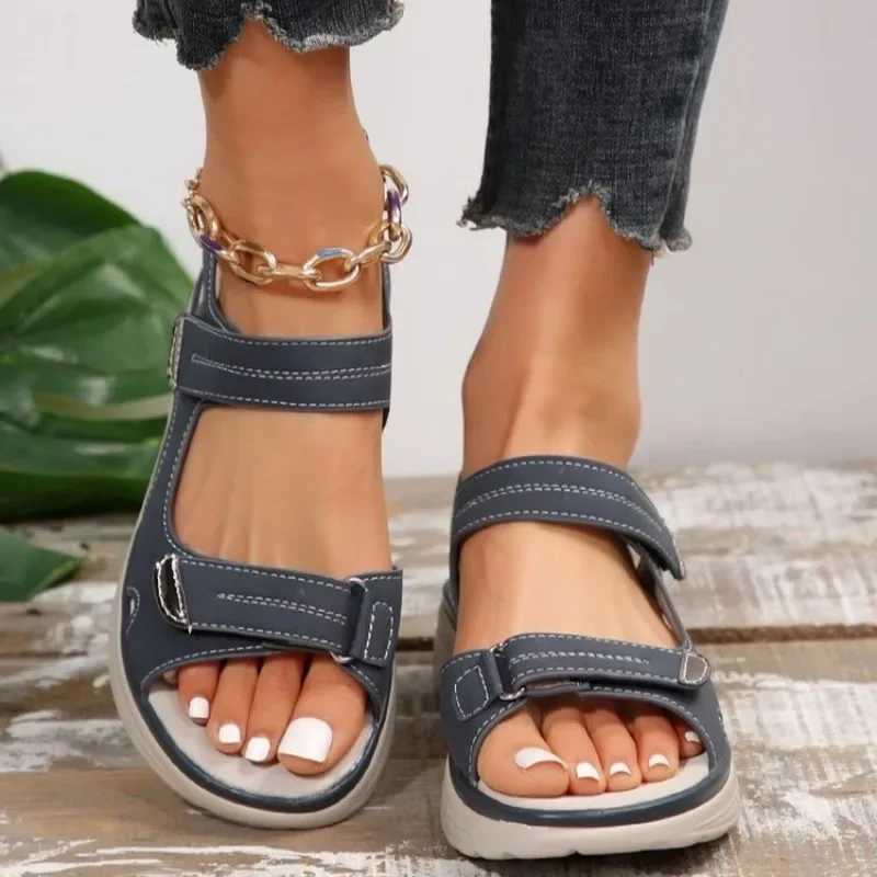 Women Designer Hook Loop Sandals Summer New Woman Leather Pu Light Leisure Wedge Platform Shoes Girls Outside Anti-slide Shoes CL240806